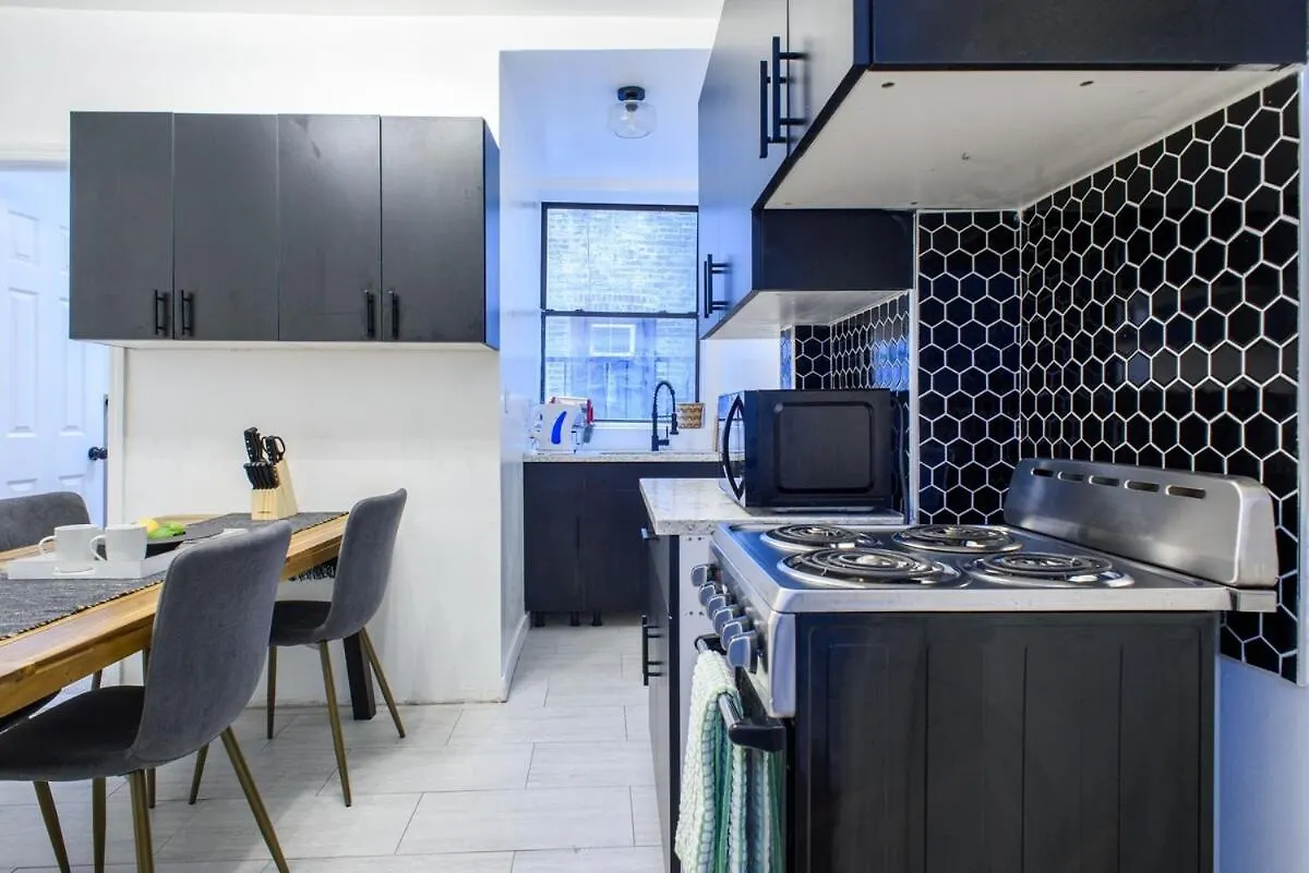 뉴욕 454-3W Prime Location 2Br Newly Furnished Sleeps 5 아파트